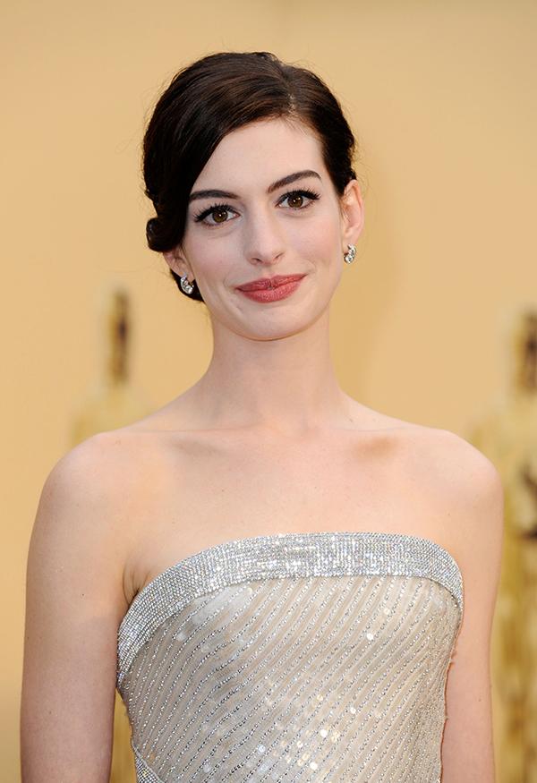 Anne Hathaway 12