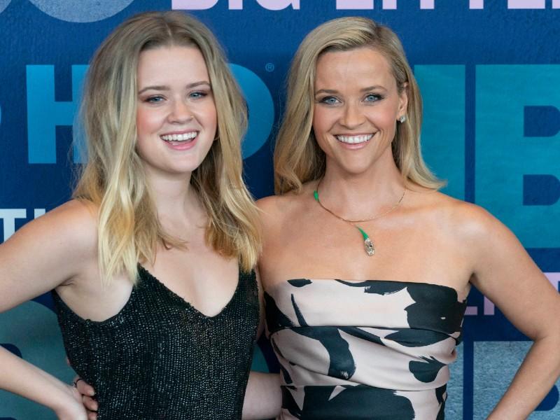 //reese witherspoon daughter ava phillippe