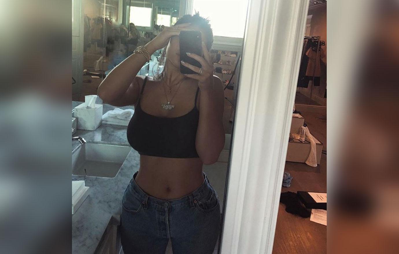 kylie jenner deleted stormi pics because of nasty comments 02