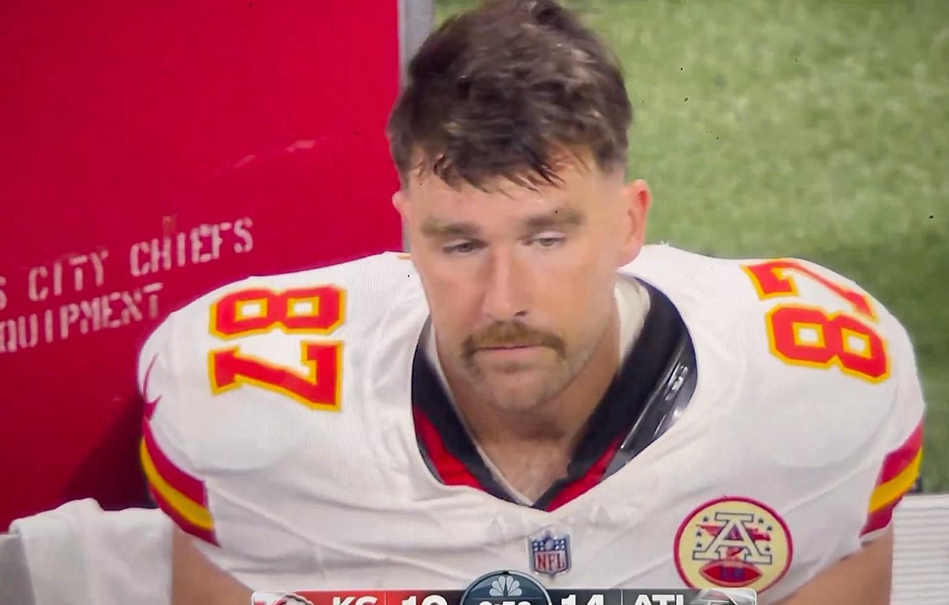 travis kelce looks downcast girlfriend taylor swift skips kansas city chifs game