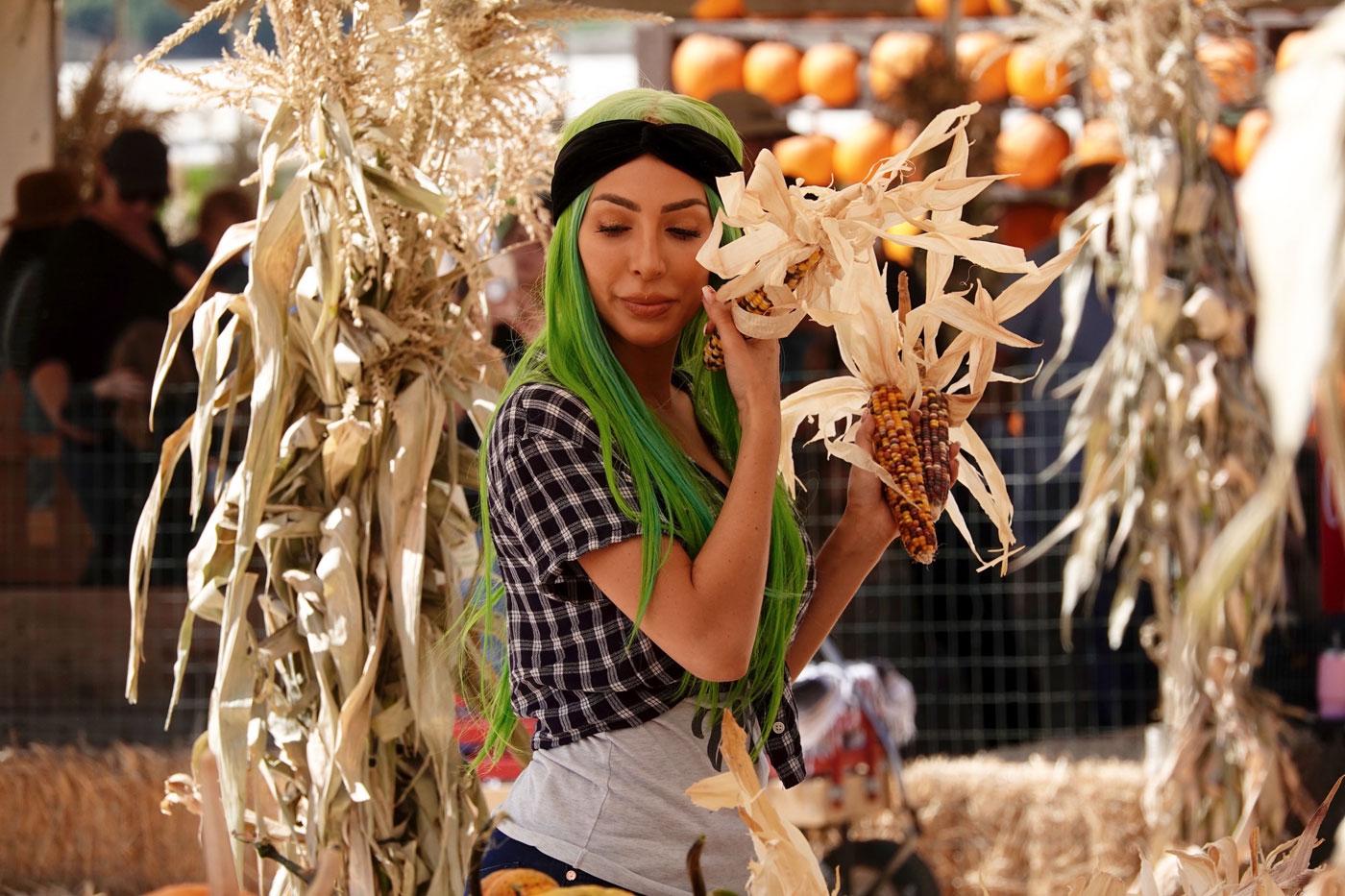 farrah-abraham-daughter-sophia-cursing-video-pumpkin-patch-photos