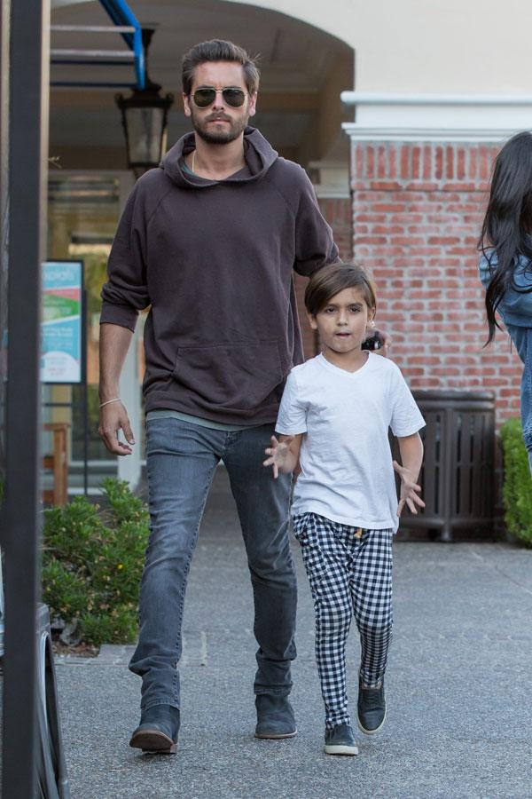 Kourtney kardashian scott disick split custody battle