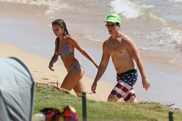 Miles teller girlfriend keleigh sperry bikini beach photos 04