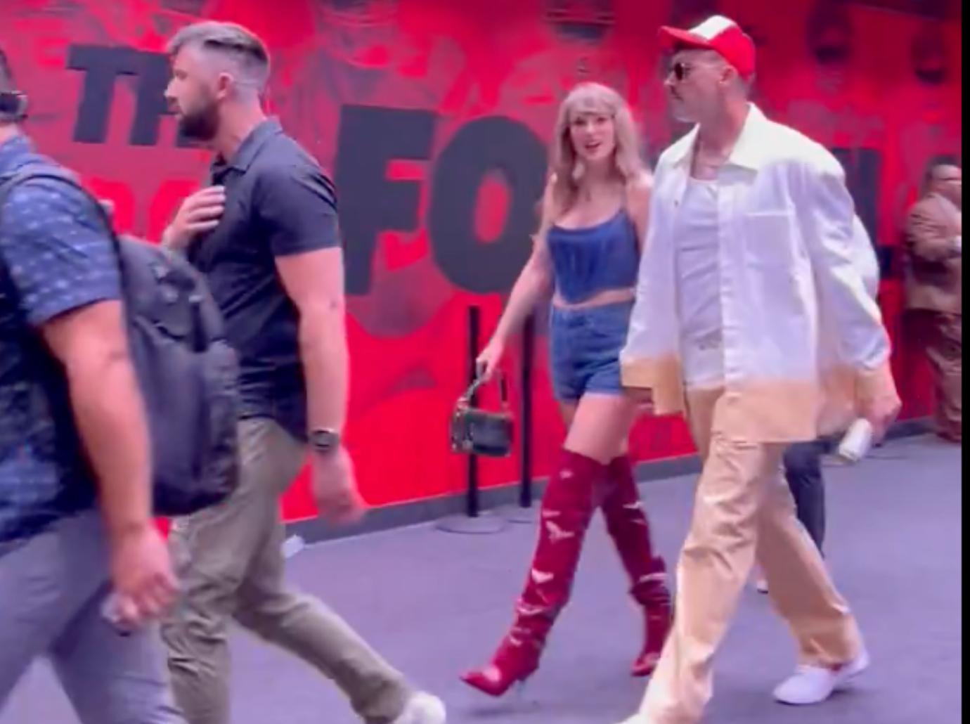 taylor swift travis kelce hold hands chiefs nfl first game video