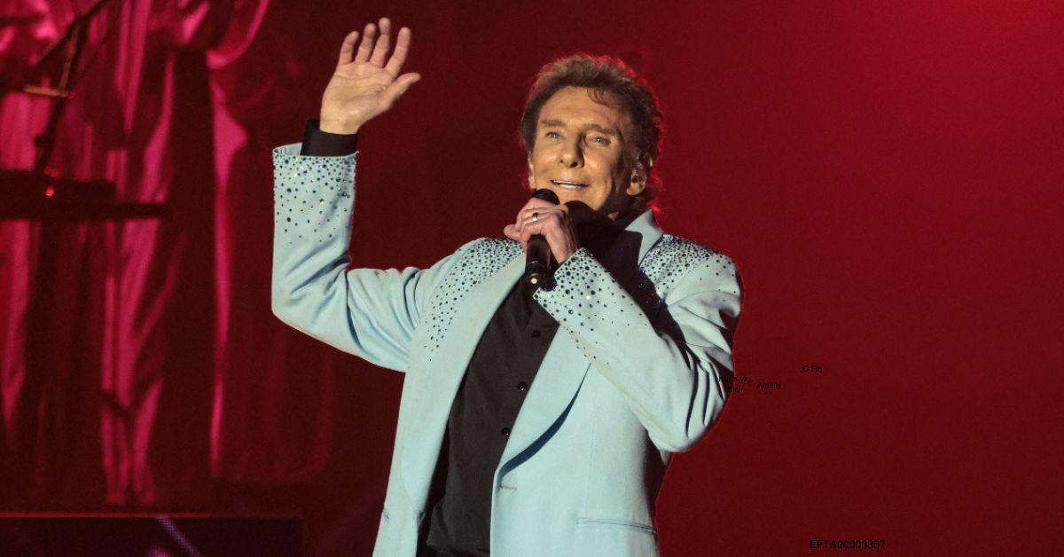 Image of Barry Manilow's doctors discovered his cancer following an MRI on his lungs.