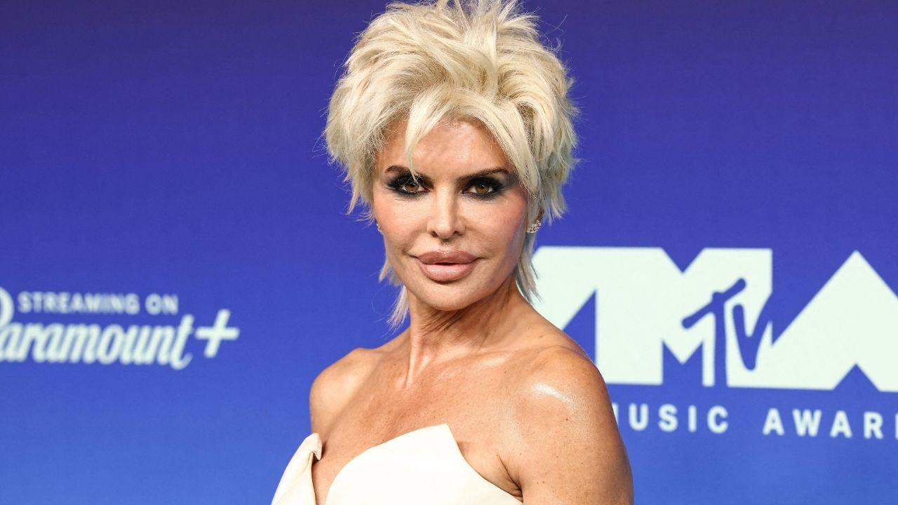 Image of Robert Kelker-Kelly's costar, Lisa Rinna, blasted him in her memoir 'You Better Believe I'm Gonna Talk About It.' 