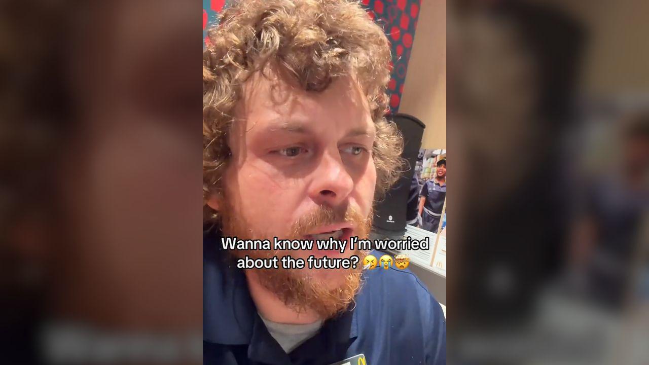 Image of a kid at McDonald’s had the manager really concerned when he paid $35 for $7-$8 worth of food.
