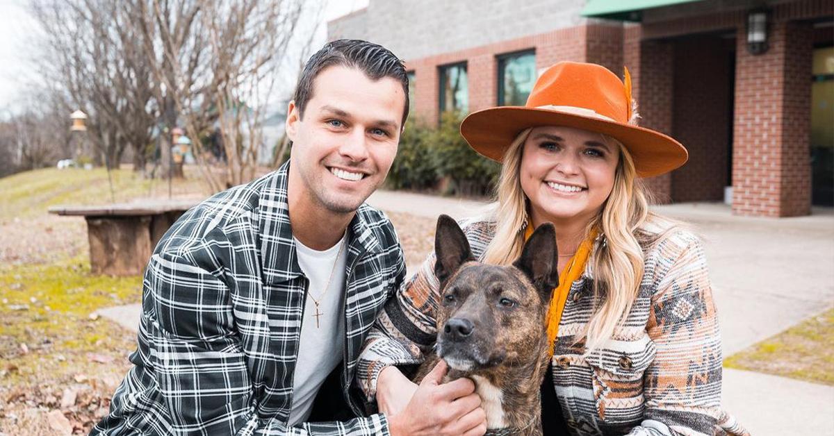 miranda lambert husband brandon mcloughlin spend holidays finding homes for shelter dogs pp