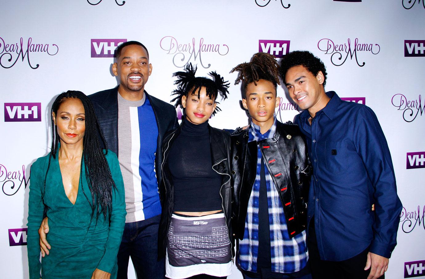 Jada Pinkett And Will Smith With Their Kids jada pinkett smith divorce