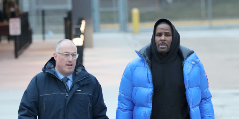 r-kelly-placed-in-solitary-confinement