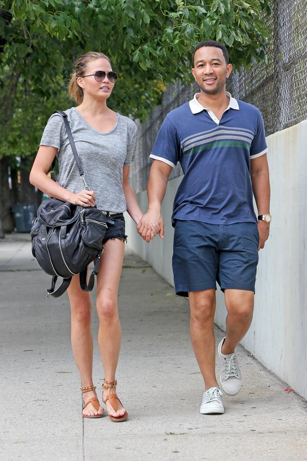 Los Angeles, California, US. 5th Aug, 2014. 05 August 2014: Supermodel  Chrissy Teigen before a Major League Baseball interleague game between the  Los Angeles Angels of Anaheim and the Los Angeles Dodgers