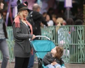 2011__01__aguilera_jan12_45a 300×238.jpg