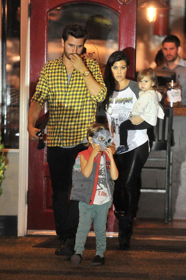 Kourtney kardashian sole custody scott disick splash 02