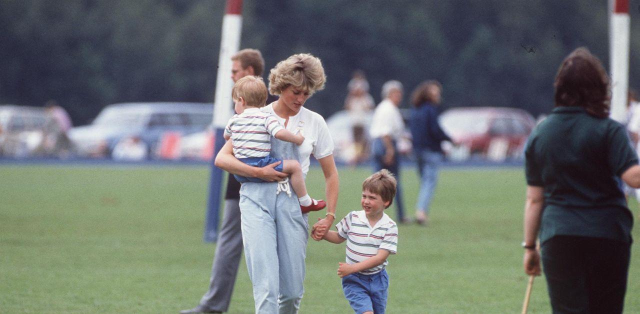 prince william prince harry werent close until princess diana death