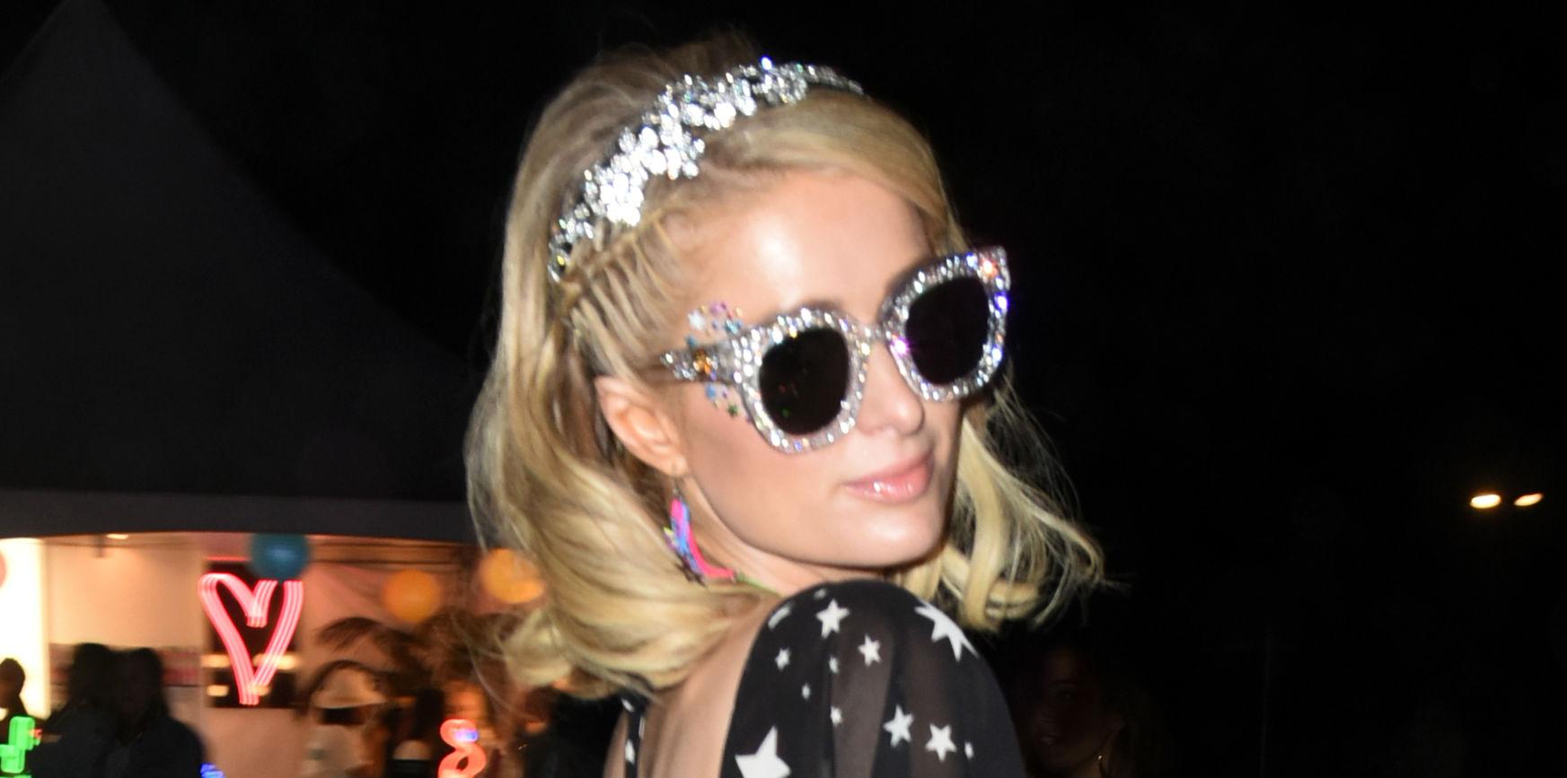 Paris Hilton main