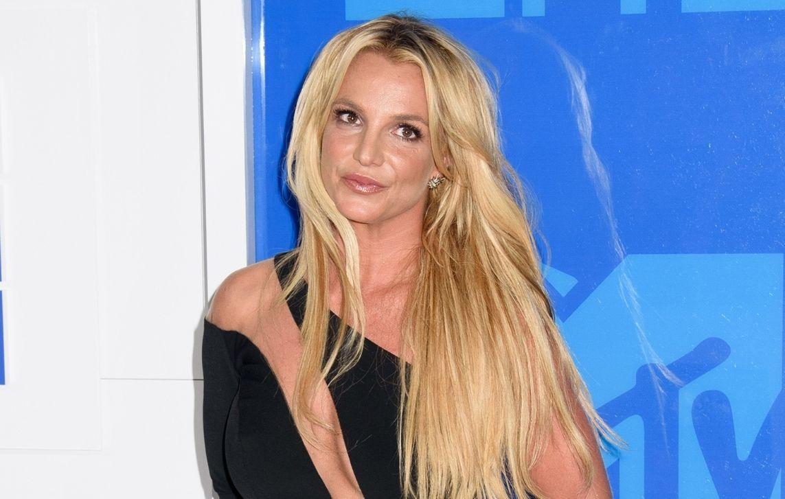 Britney Spears Posts Nude Photos Following Conservatorship Ruling 0979
