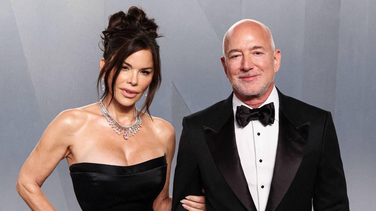 Photo of Lauren Sánchez and Jeff Bezos
