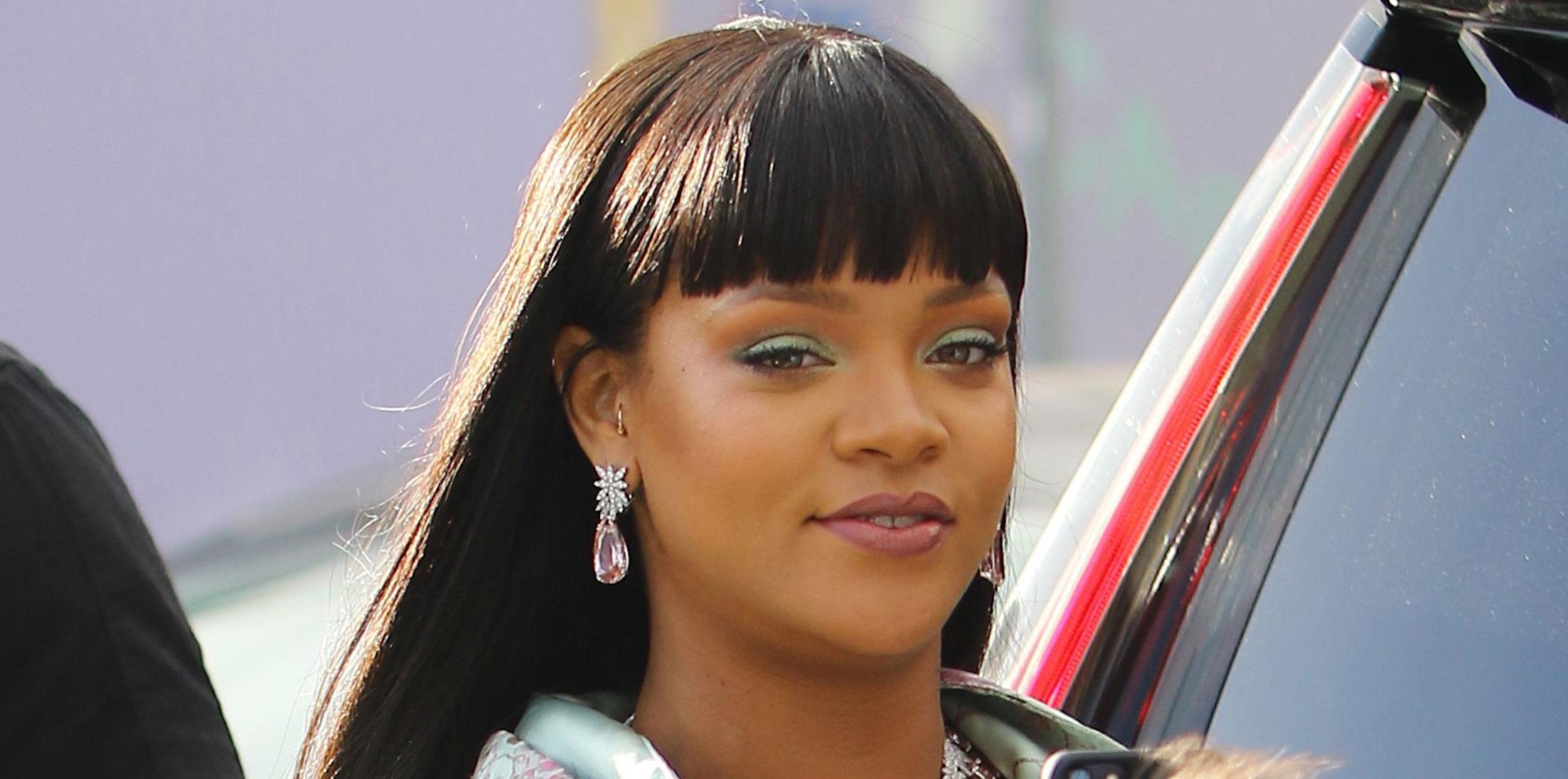 Rihanna queen elizabeth feud