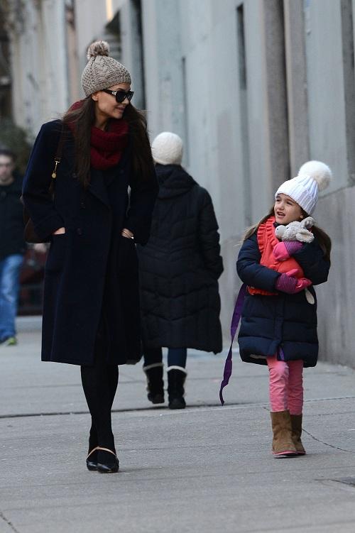 Ok jan72013 gallery katie holmes suri cruise last performance_ _1.jpg