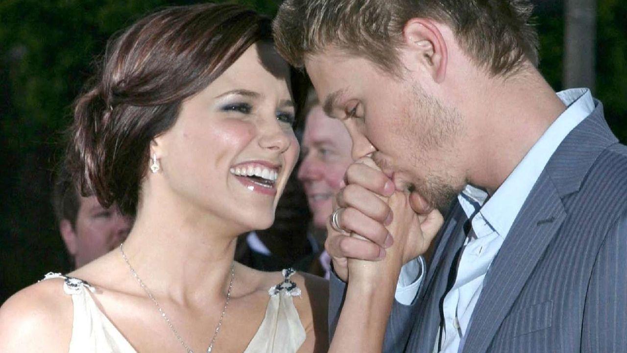 image of Bush alleges her relationship with Murray was marked by 'insecurity, possessiveness and controlling demands.'