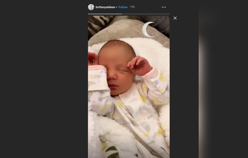 Jason Aldean's Wife Brittany Shares Pictures Of Their Daughter During ...