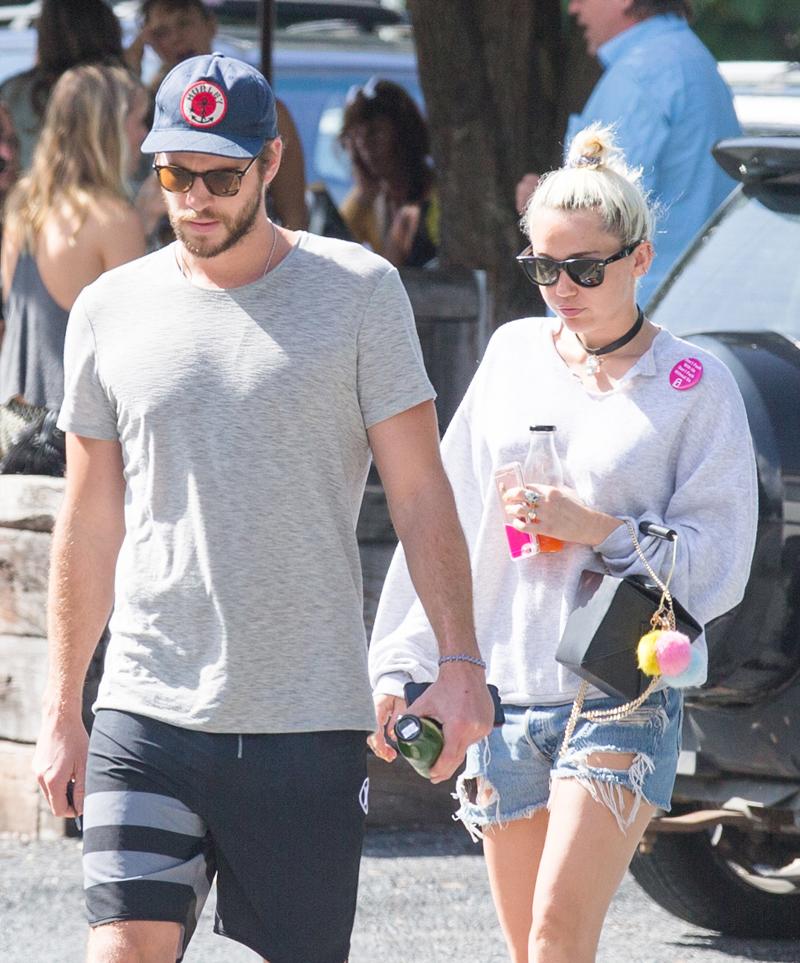 miley cyrus liam hemsworth engaged wedding plans