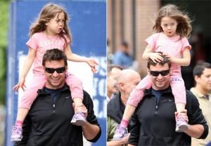 2010__05__Hugh_Jackman_May18_main 300×208.jpg