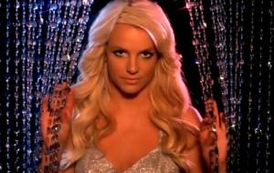 2010__08__Britney_Spears_Radiance_Perfumead_Aug31 300×190.jpg