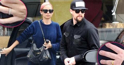 Nicole richie joel madden wearing wedding rings 09