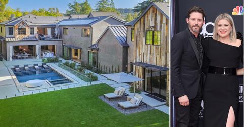 kelly clarkson sells encino california mansion at a loss divorce brandon blackstock