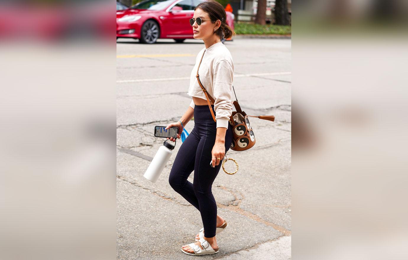 Lucy Hale Laces into On Running Sneakers & Leggings for Her Coffee Run –  Footwear News