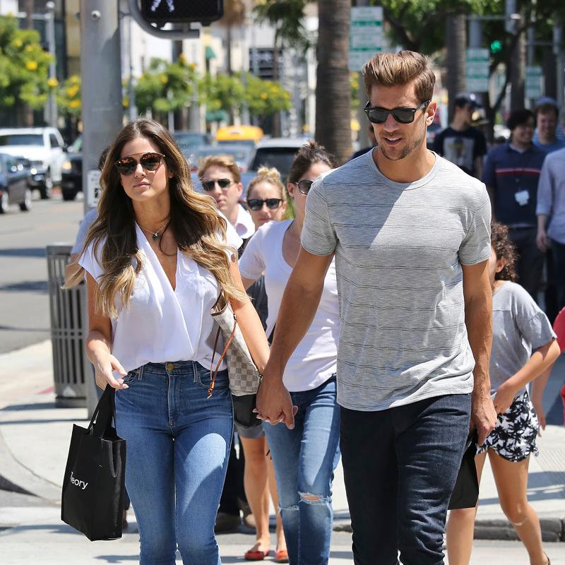 bachelorette jojo fletcher engaged jordan rodgers fake