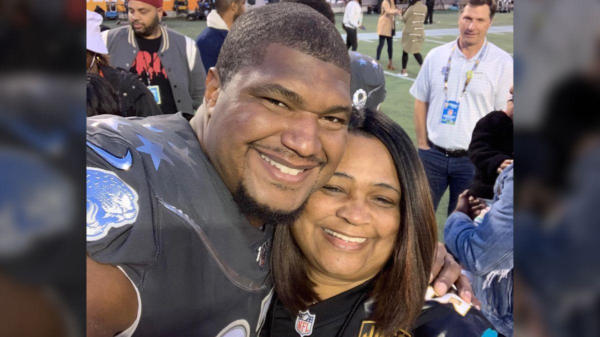 Photo of Calais Campbell