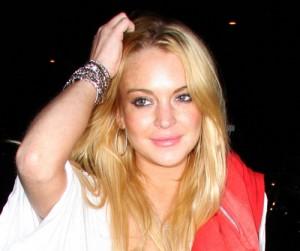 2010__08__Lindsay_Lohan_DMV_Aug25news 300×265.jpg