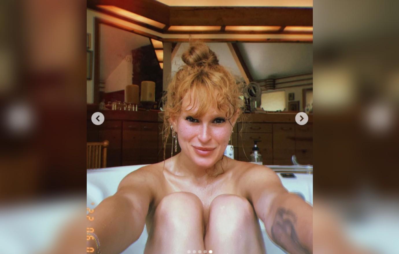 rumer willis bathtub photos