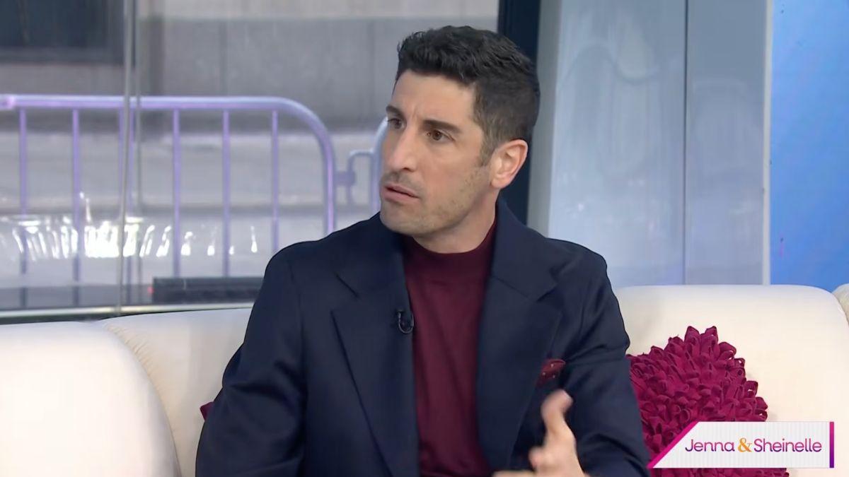 Image of Jason Biggs doesn't let his kids have a phone.