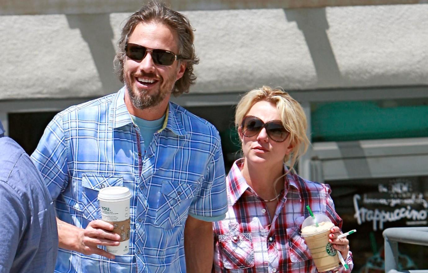 britney spears reconnects with ex fiance jason trawick in vegas