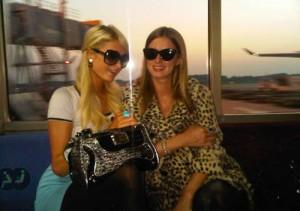 2010__09__Paris_Nicky_Hilton_Sept21news 300×211.jpg