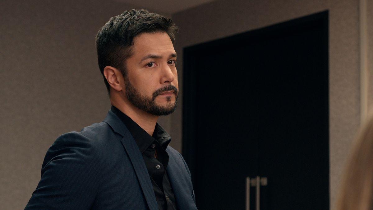 virgin river season  cast find out whos back whos not netflix