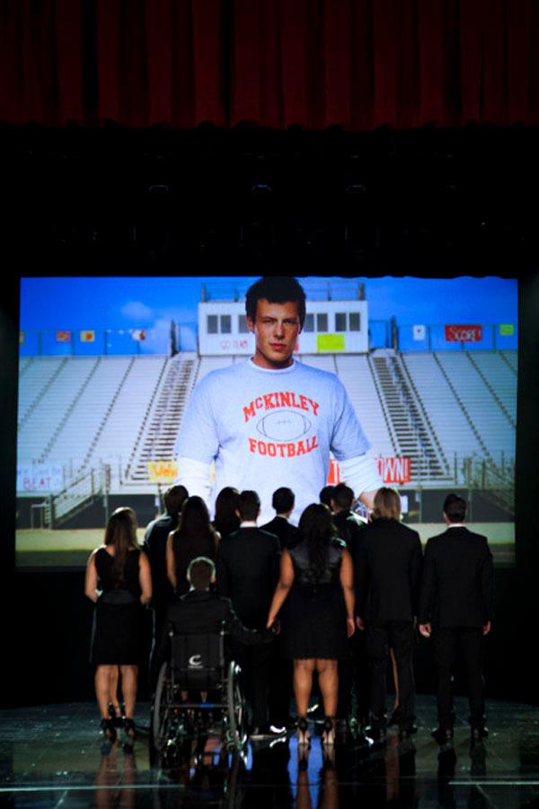 Finn cory monteith tribute episode glee