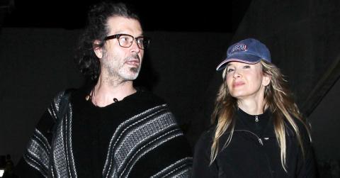 Renee zellweger boyfriend bills