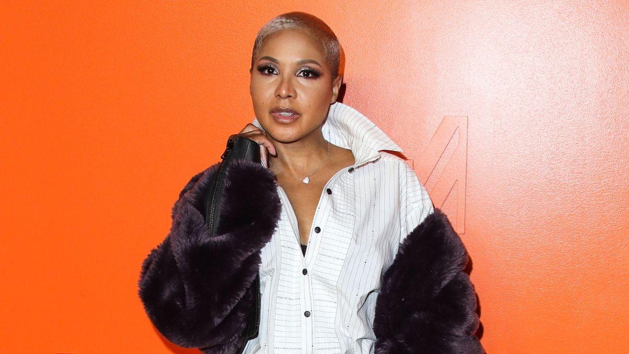 image of Toni Braxton previously revealed that she uses a vibrator-like beauty device on her face.
