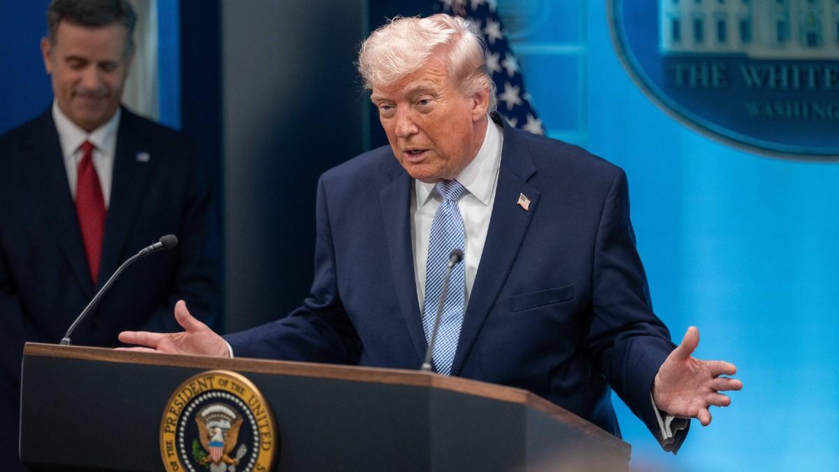 image of Candace Owens, Megyn Kelly and Alex Jones have spoken out against the president. 