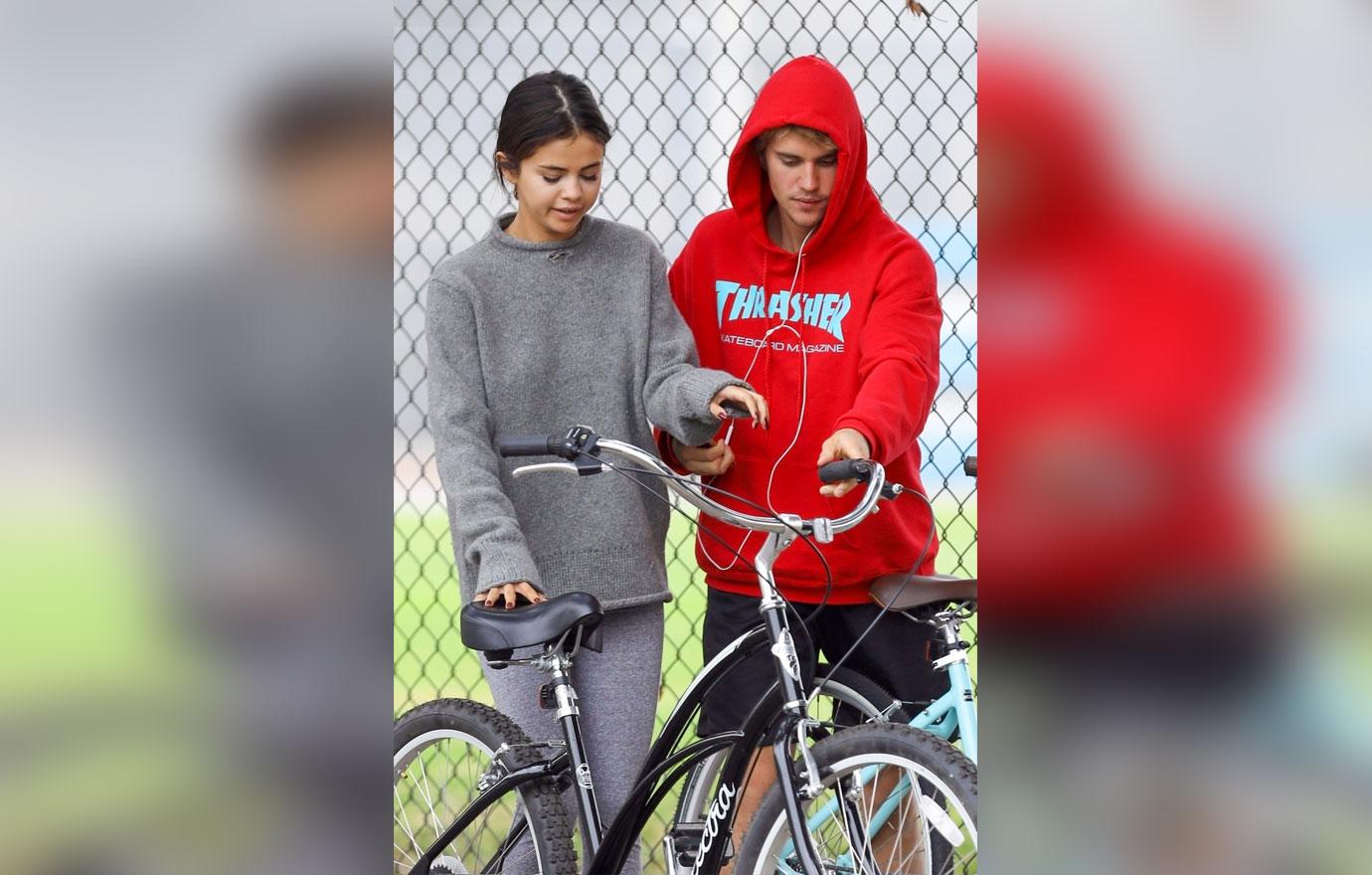 Selena Gomez and Justin Bieber spotted bike riding together!