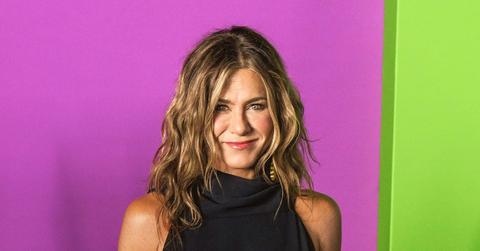 jennifer aniston natural hair goes without makeup selfie