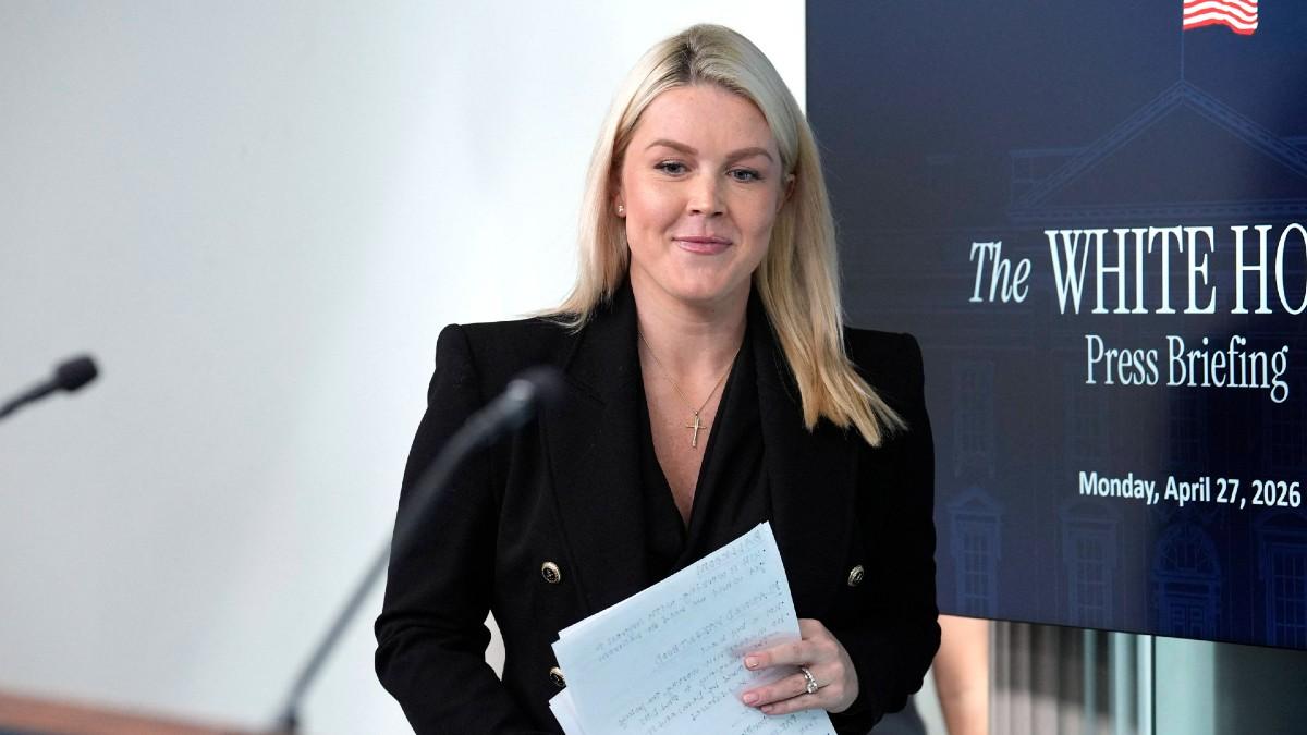 image of Karoline Leavitt was criticized for showing off her expensive bag.
