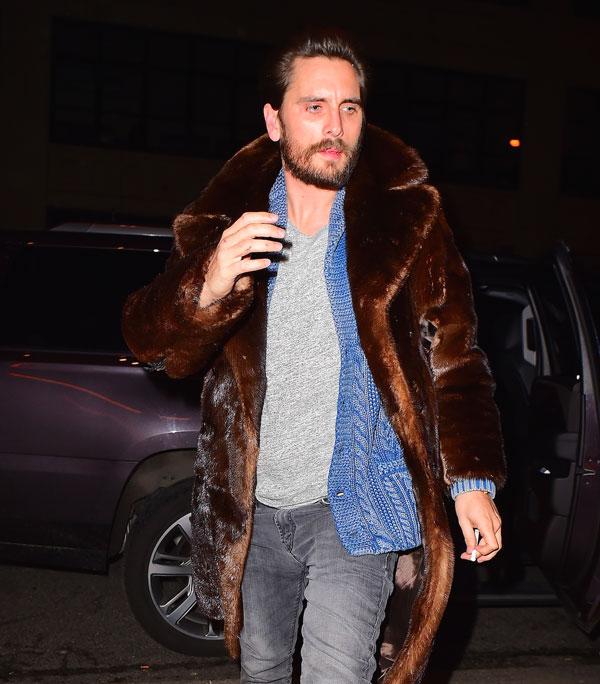 Scott disick cheating kourtney kardashian blonde bluc rehab drinking 06