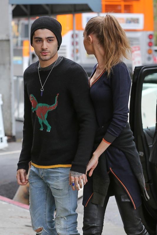 *EXCLUSIVE* Sexy couple Gigi Hadid and Zayn Malik run errands together