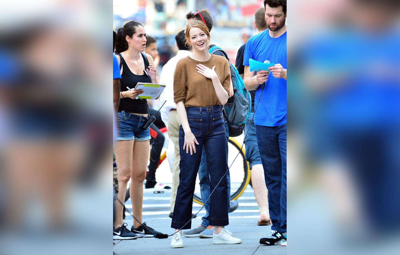 Emma stone cant stop laughing billy on the street 3