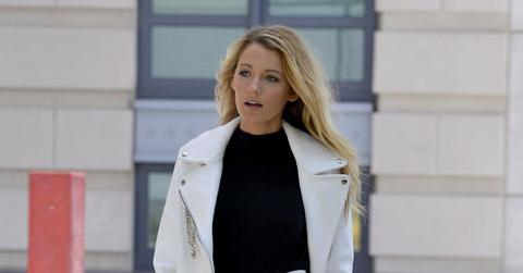 Ok_050813_news_stars on set blake lively.jpg